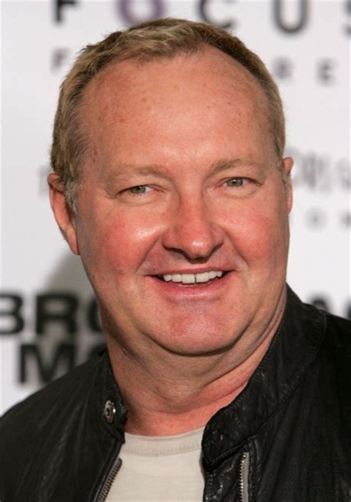 Actor Randy Quaid's Canadian asylum hearing postponed in Vancouver Actor Randy Quaid and his lawyer Catherine Sas (back, right) leave Government of Canada offices after his Immigration and Refugee Board hearing was postponed to November 23rd in Vancouver, British Columbia on November 8, 2010. Randy Quaid is seeking asylum in Canada from what he calls Hollywood star whackers. UPI / Heinz Ruckemann Photo via Newscom