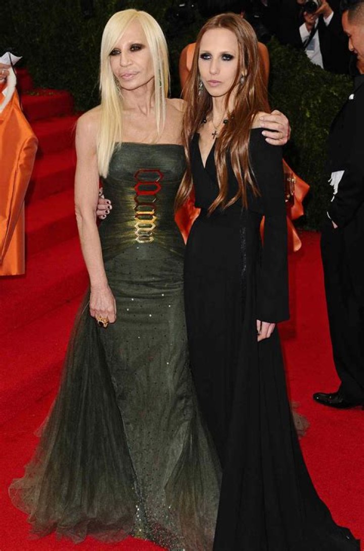 Allegra Versace Bio (Wiki) 