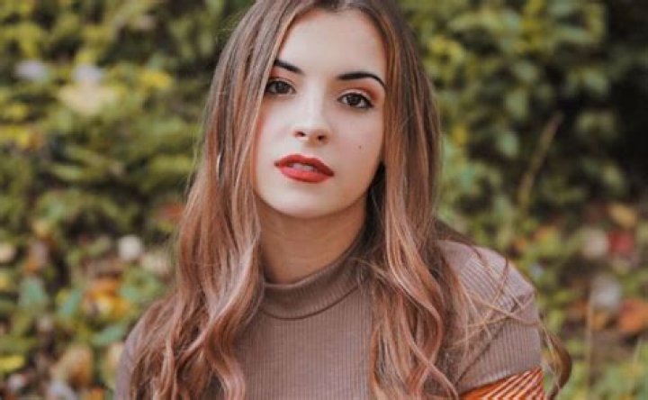 Alyssa Shouse Bio (Wiki) 
