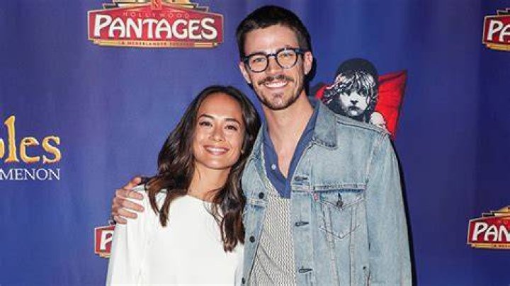 Andrea LA Thoma Bio (Wiki) 