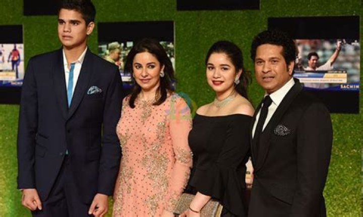 Arjun Tendulkar - Age, Family, Bio