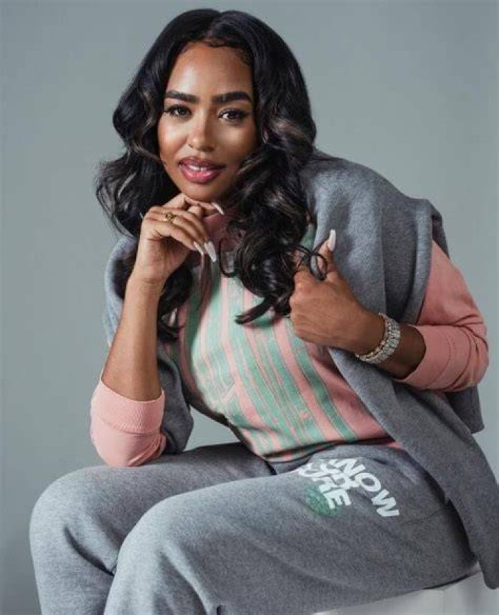 B. Simone - Age, Family, Bio