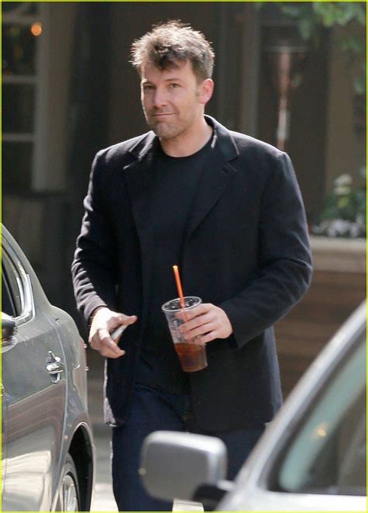 Ben Affleck Surprises Fans with His Perfect Spanish While Promoting Air! Ben Affleck Surprises Fans with His Perfect Spanish While Promoting Air!
