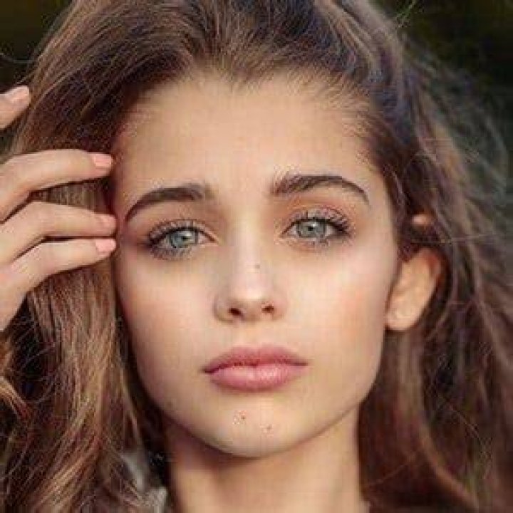 Berta Castane - Age, Family, Bio