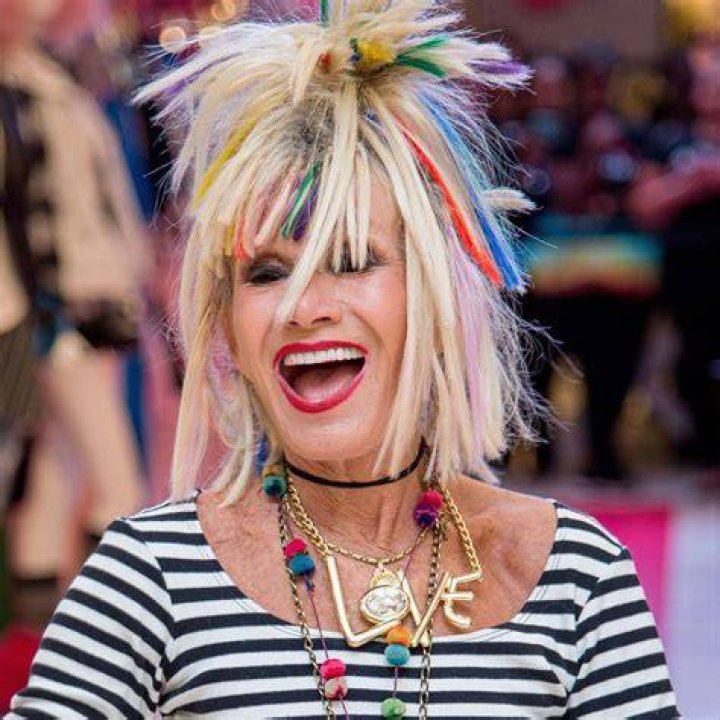 Betsey Johnson Bio (Wiki) 