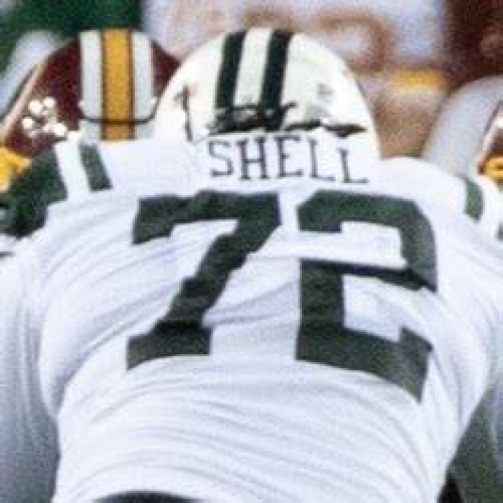Brandon Shell - Age, Family, Bio