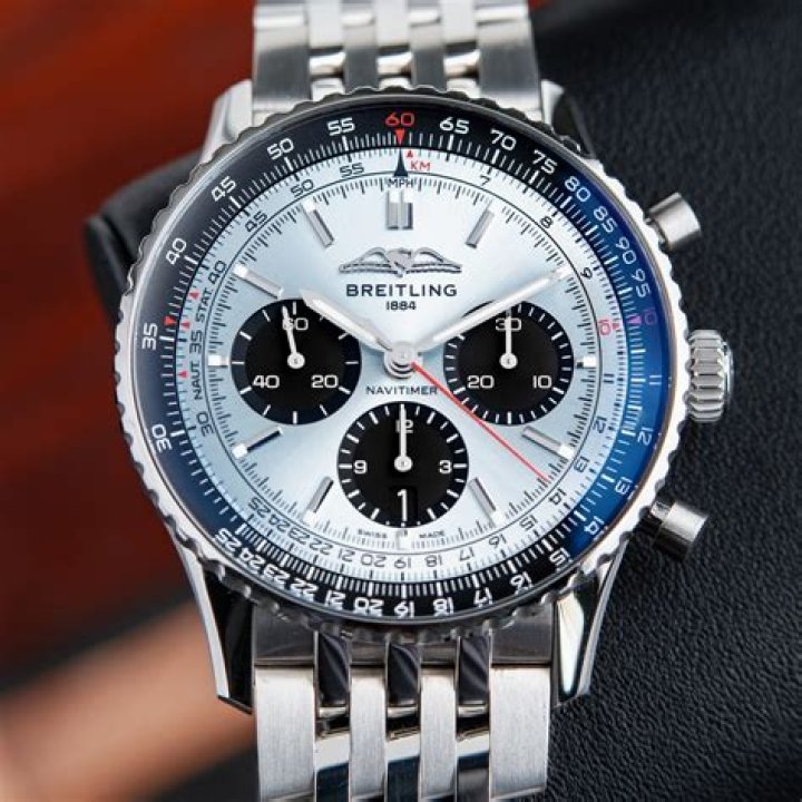 Breitling Navitimer