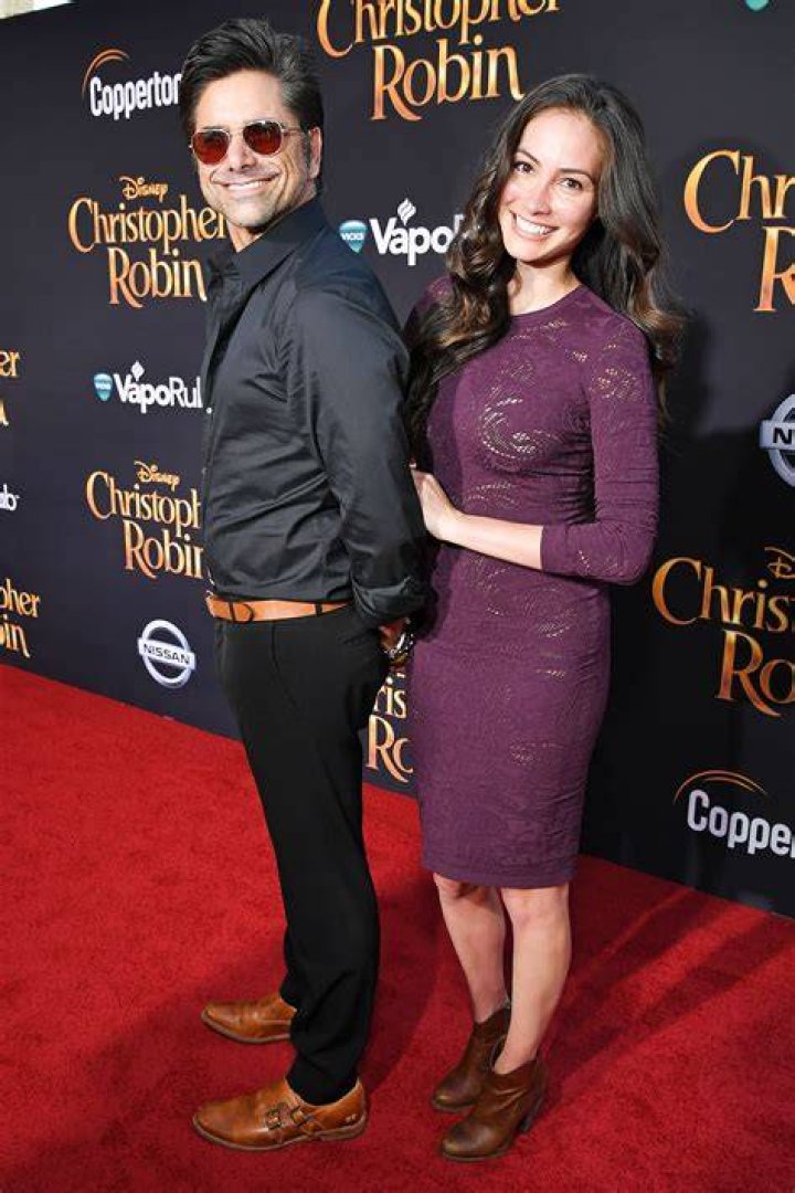 Caitlin McHugh Bio (Wiki) 