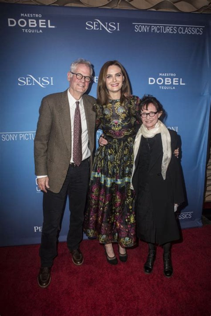 Caleb Deschanel photo