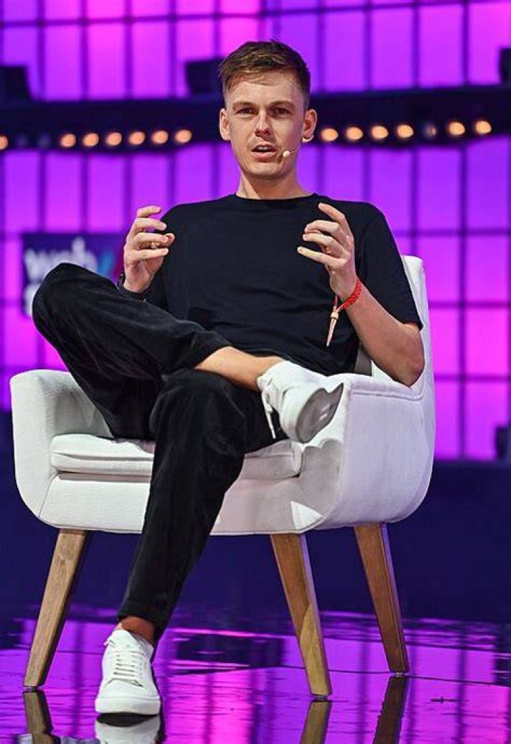 Caspar Lee Bio (Wiki) 