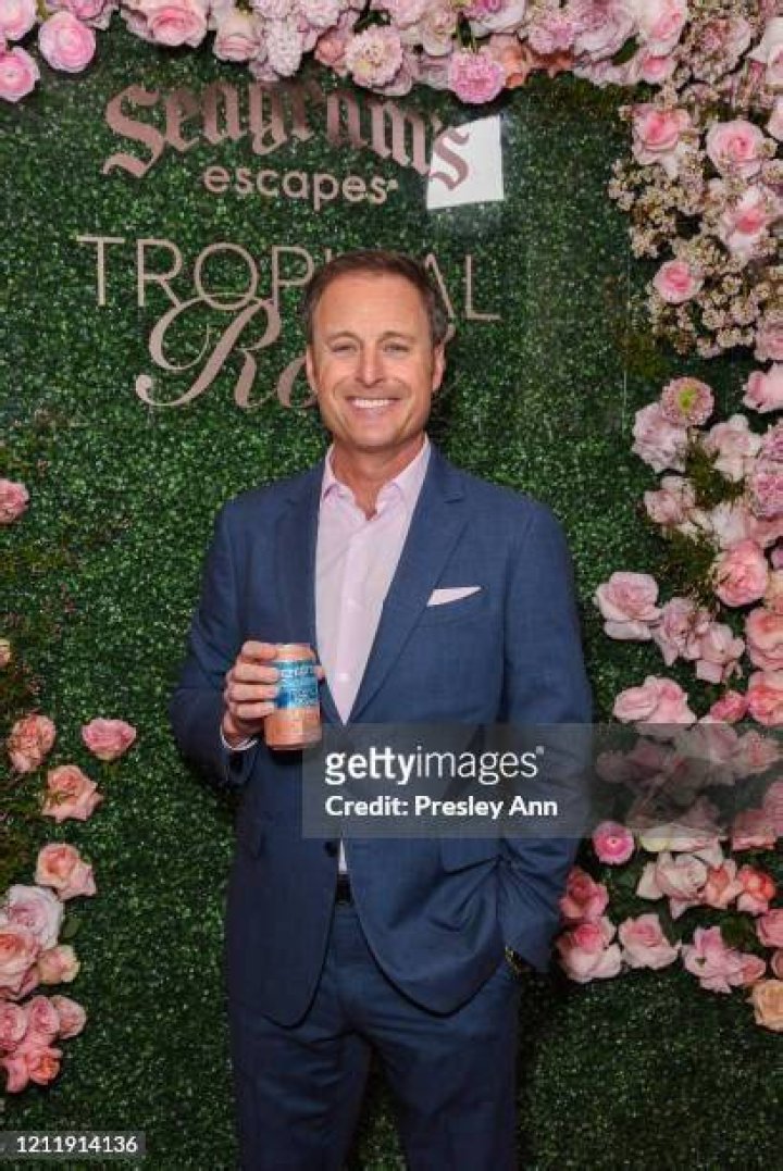 Chris Harrison hosts Seagram's Escapes Tropical Rosè Launch Party