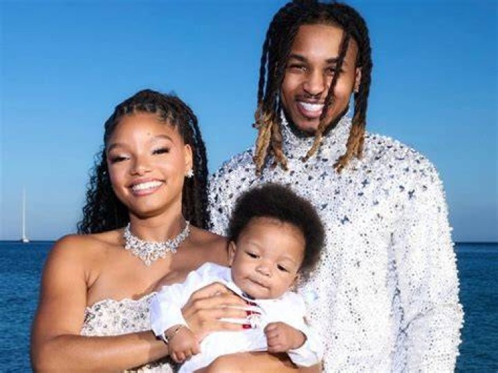 Does DDG have a son?