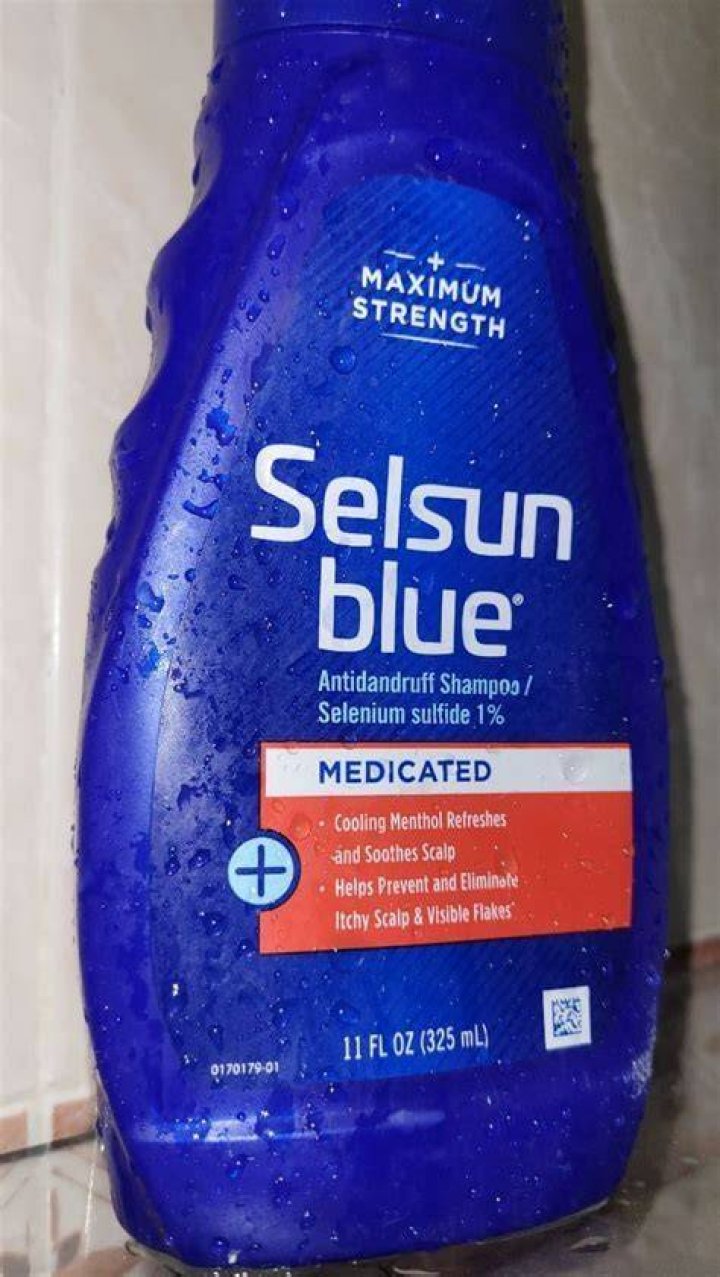 Does Selsun Blue kill fleas on dogs?
