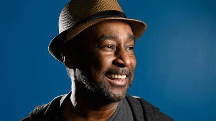Eric Jerome Dickey photo 3