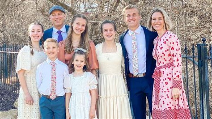 Family Vlogger Ruby Franke Arrested for Child Abuse! Family Vlogger Ruby Franke Arrested for Child Abuse!