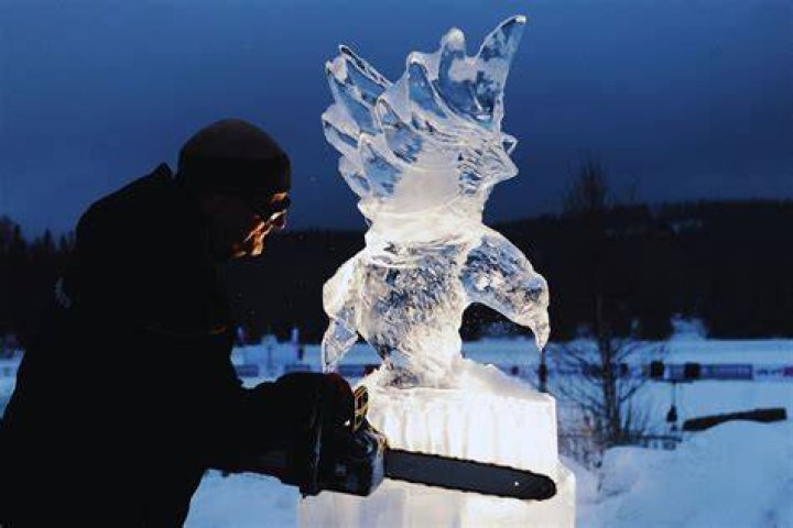 How do you temper ice on a carving?