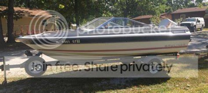 How much does a 1986 Bayliner Capri weight?