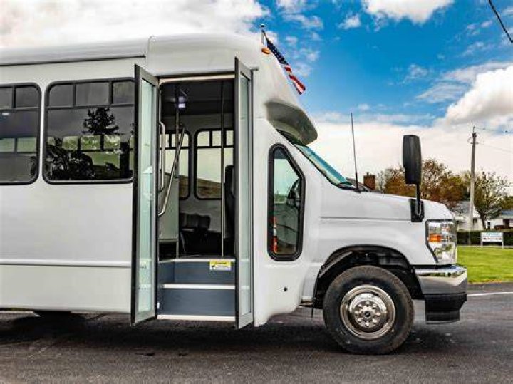 How wide is a shuttle bus?