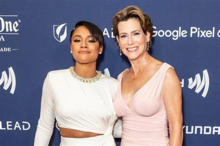Is Ariana Debose lesbian?