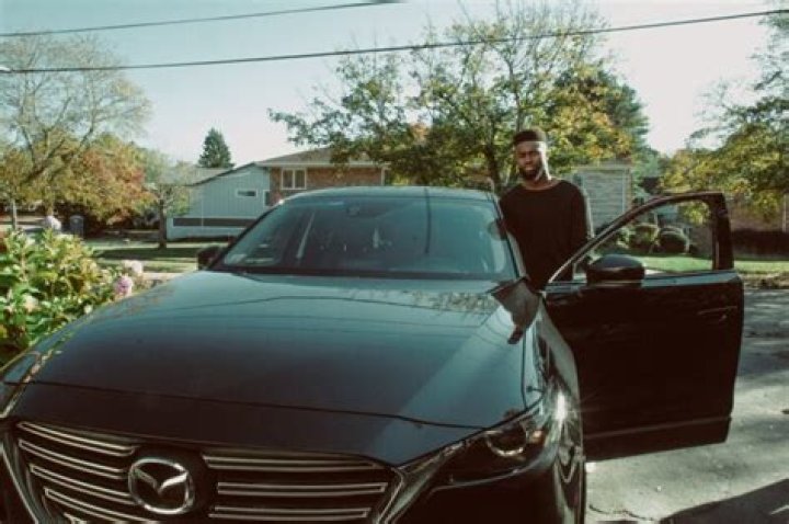 Jaylen With His Car (Source: Twitter)