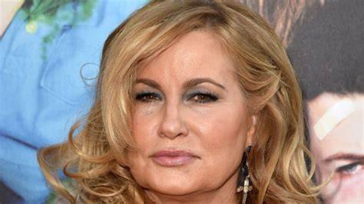 Jennifer Coolidge photo 3