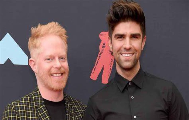 Jesse Tyler Ferguson Bio (Wiki) 