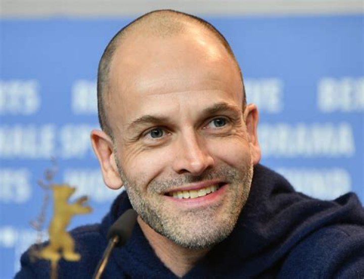 Jonny Lee Miller photo 3