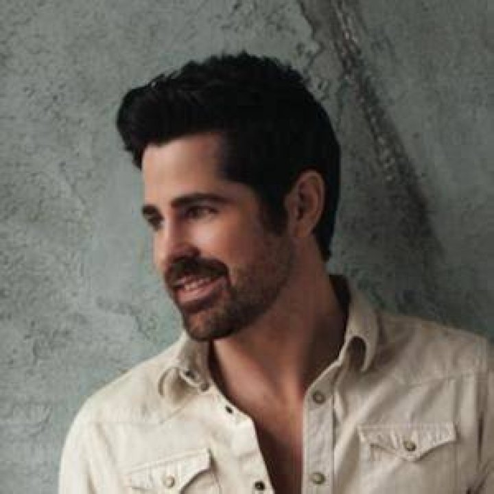 JT Hodges Bio (Wiki) 