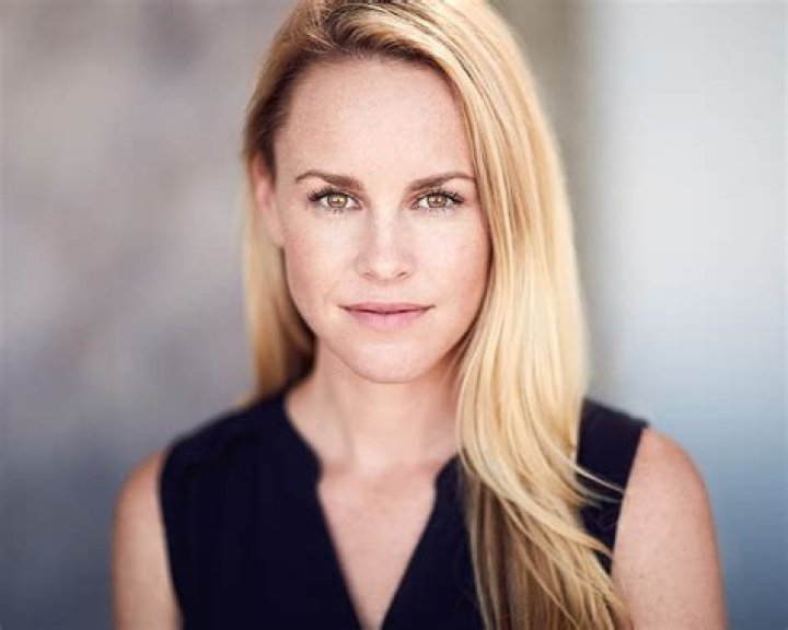 Julie Berman Bio (Wiki) 
