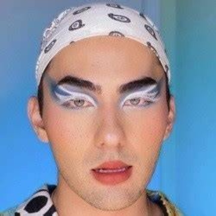 justyngee - Age, Family, Bio