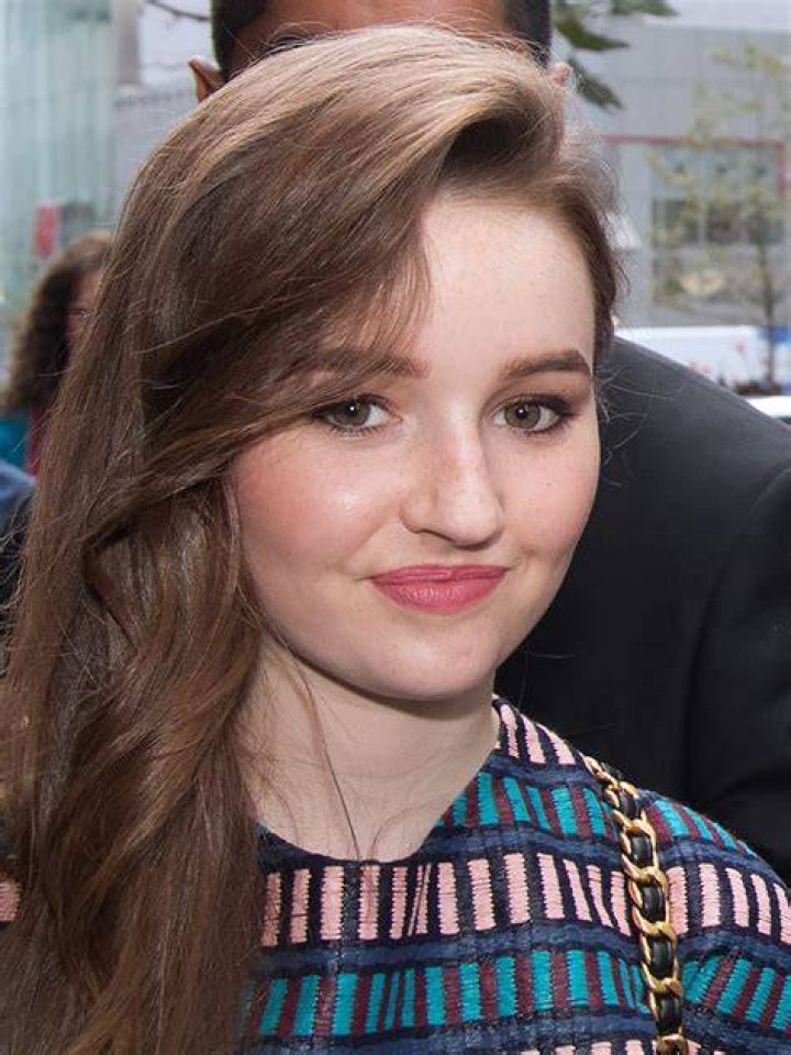 Kaitlyn Dever Bio (Wiki) 