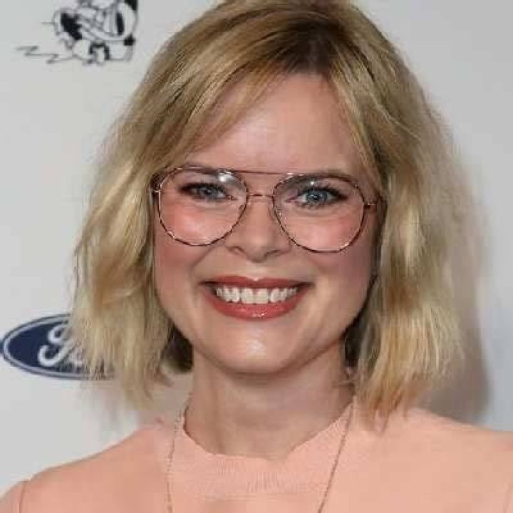 Kara Holden Bio (Wiki) 
