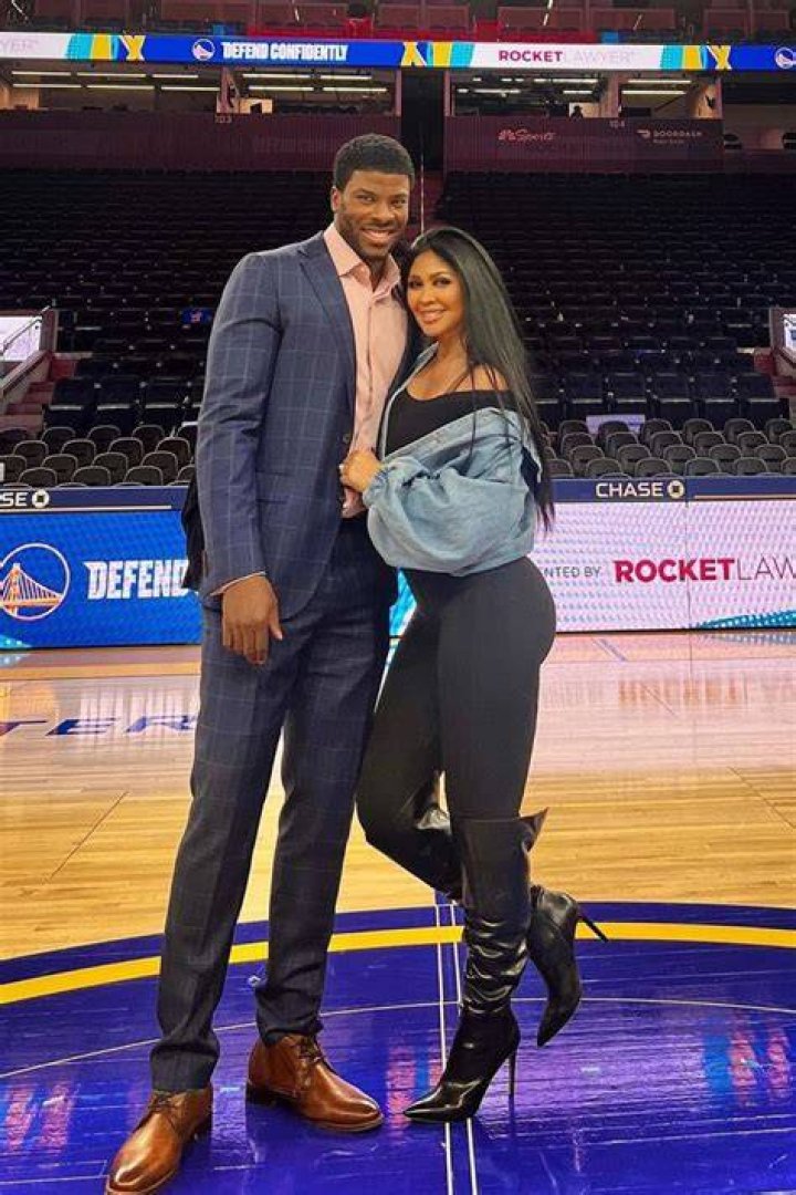 Kelenna Azubuike Bio (Wiki) 