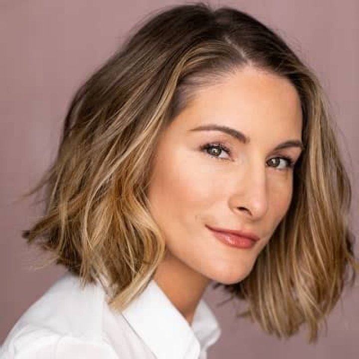 Kelly Walker Bio (Wiki) 