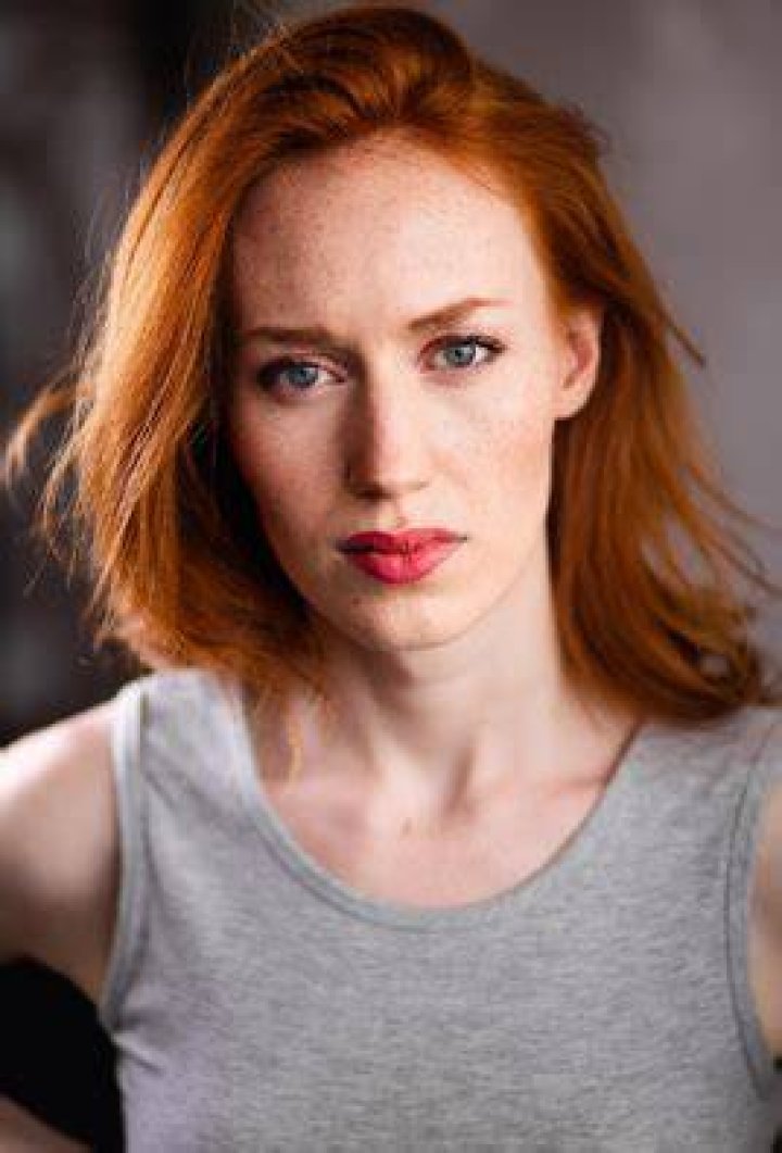 Kira Guloien Bio (Wiki) 