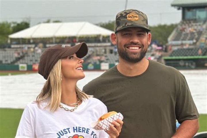 Know why Taylor Ann Green and Shep Rose broke up!