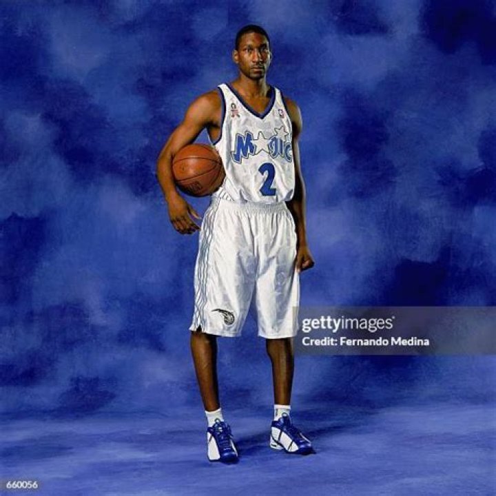 Laron Profit Bio (Wiki) 