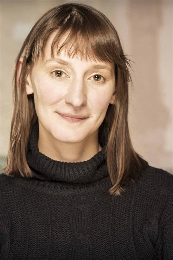 Laura Elphinstone Bio (Wiki) 