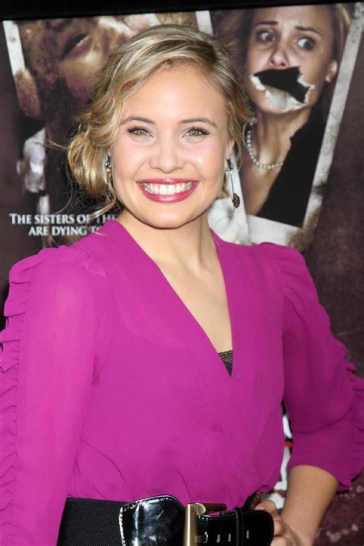 Leah Pipes Leah Pipes