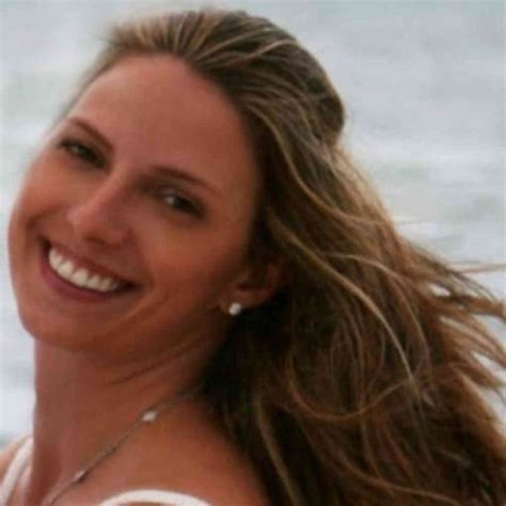 Leslie Hurley Bio (Wiki) 