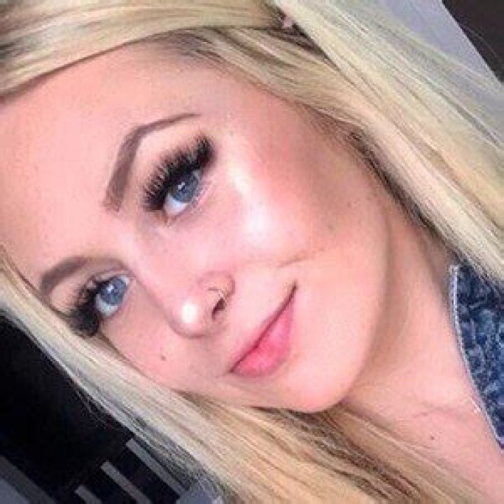 Lindsay Everson - Age, Family, Bio