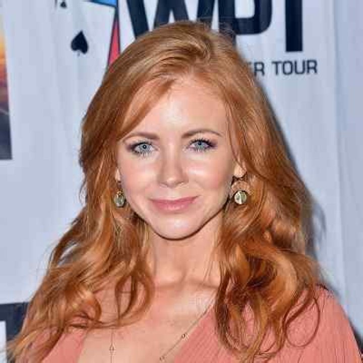 Lynn Gilmartin Bio (Wiki) 