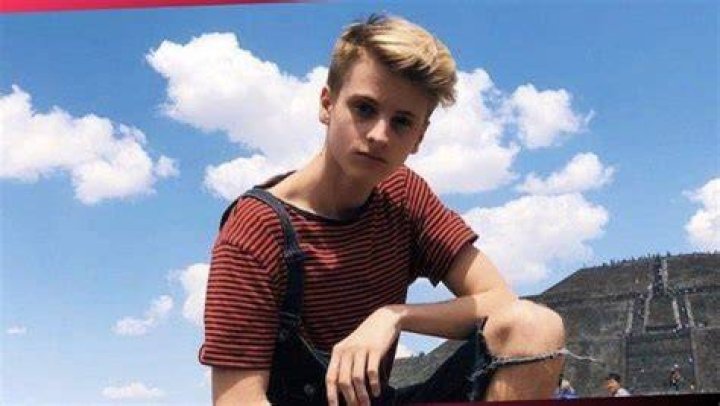 Mark Thomas - Age, Family, Bio