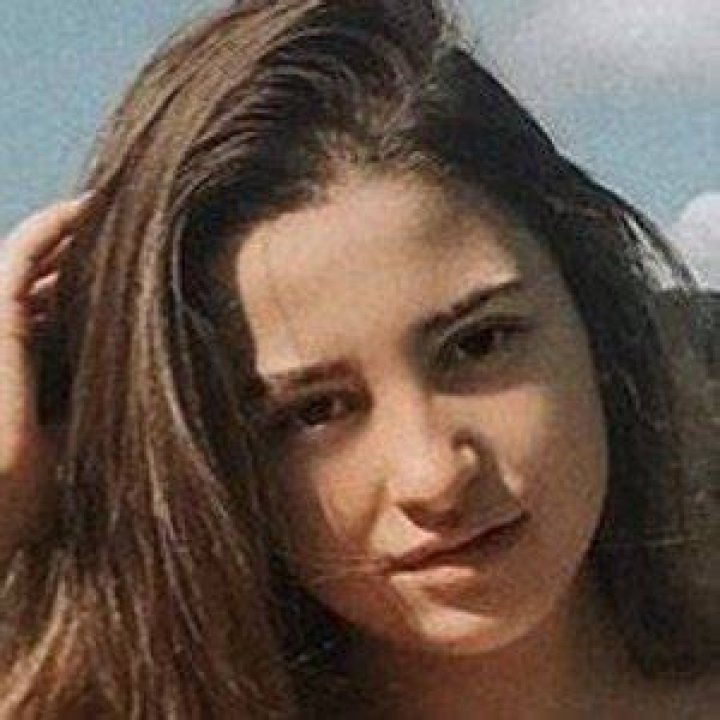 Matilda Devries - Age, Family, Bio