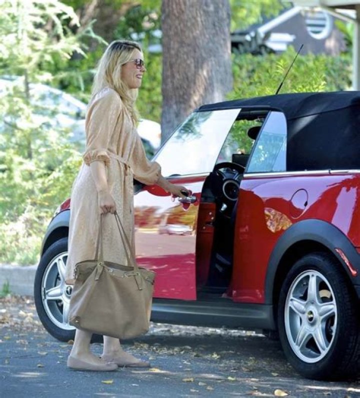 McAdams And Her Mini