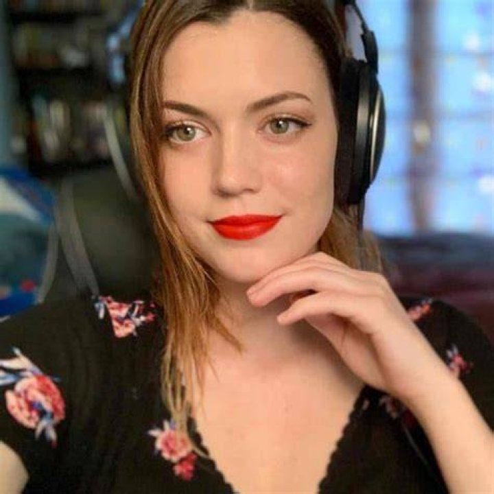 Mika Midgett Bio (Wiki) 