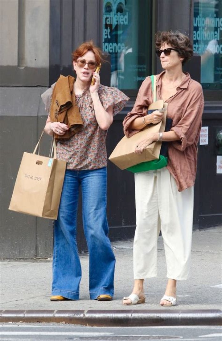 Molly Ringwald friend