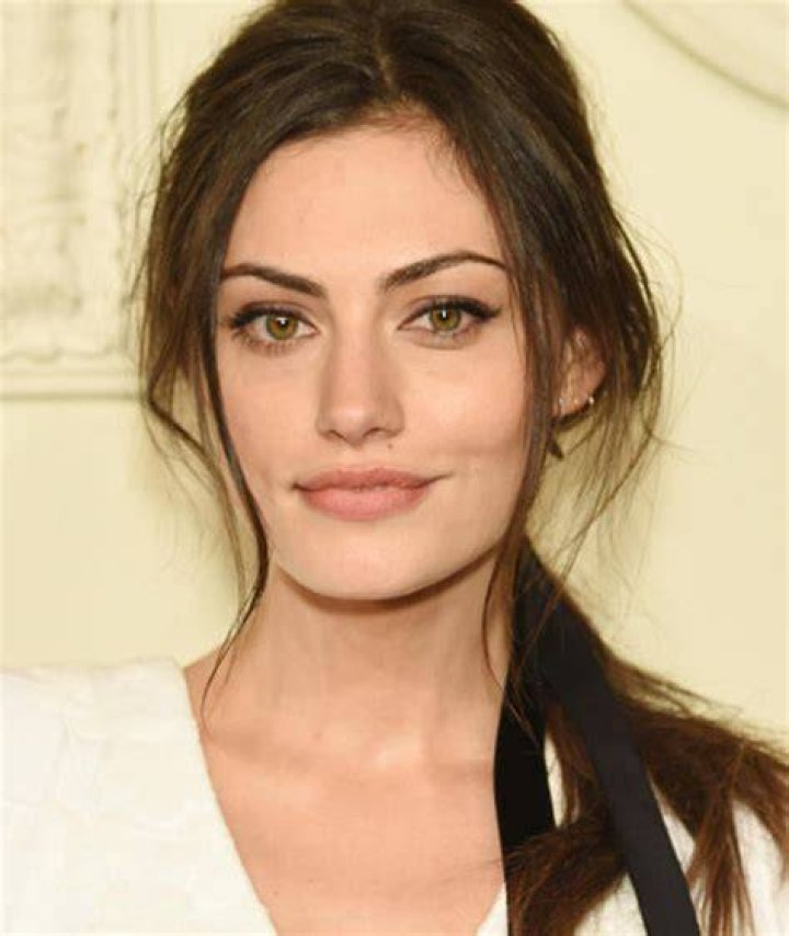 Phoebe Tonkin Bio (Wiki) 