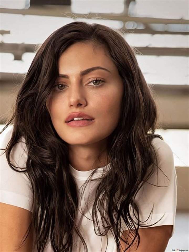 Phoebe Tonkin Phoebe Tonkin