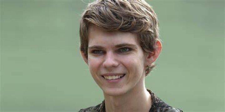 Robbie Kay Bio (Wiki) 